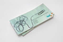 Catálogo de la exposición «Objetos posibles, productos viables», organizada por el CADI, donde se presentó el proyecto Shoppi